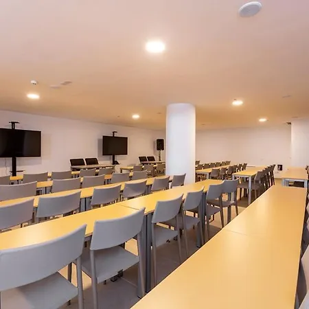 Otel Arenas 4*
