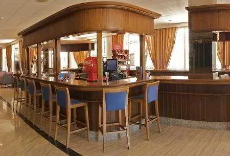阿雷纳斯酒店 酒店 4*