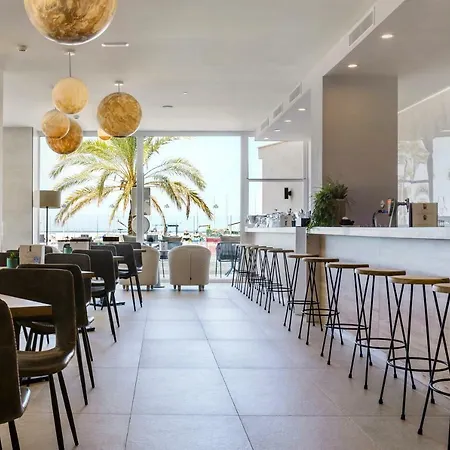 阿雷纳斯酒店