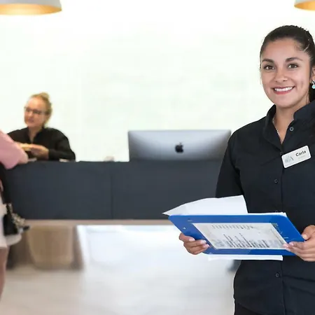 Arenas Hotel 4*